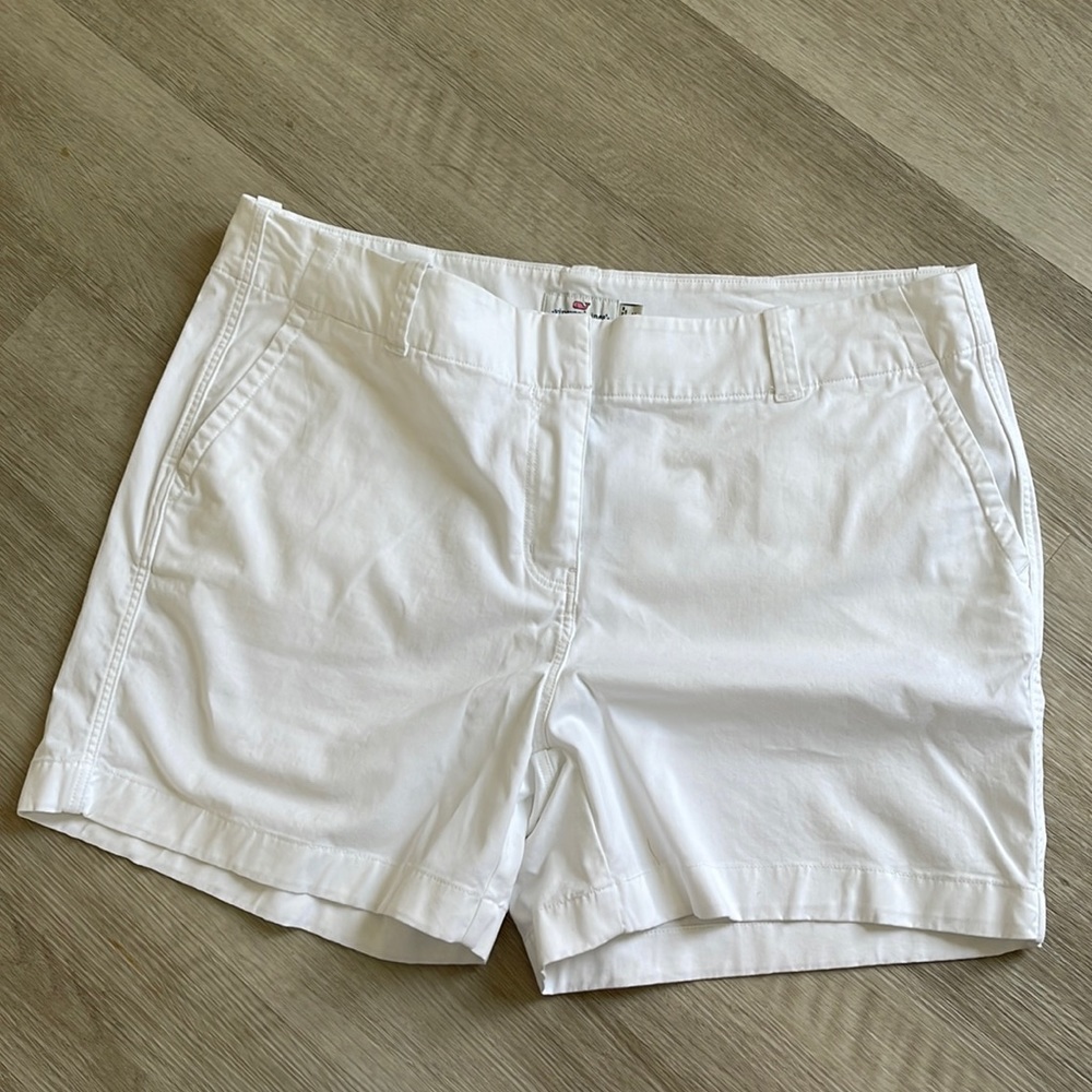 Vineyard Vines Womens White Shorts Size 14 NWOT